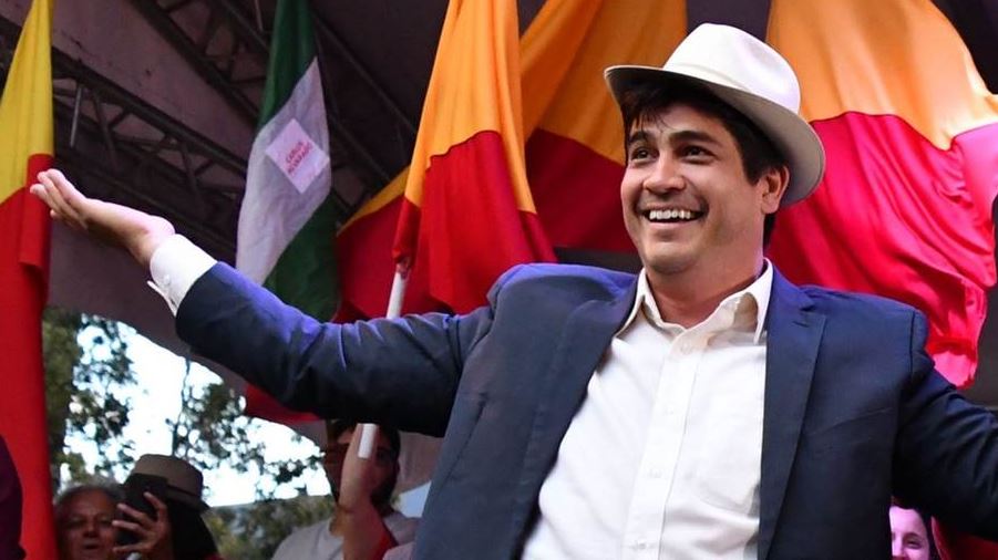 Carlos Alvarado