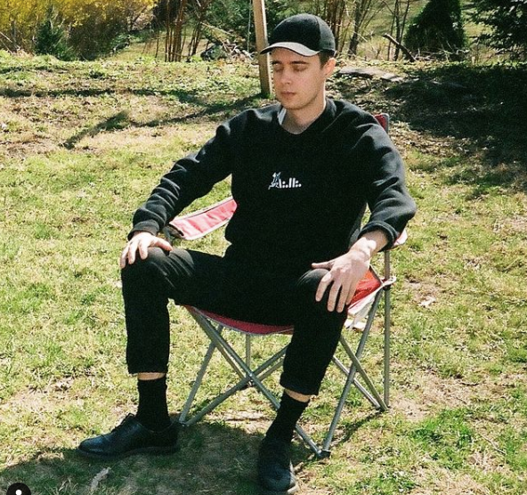 augustus muller sunbasking